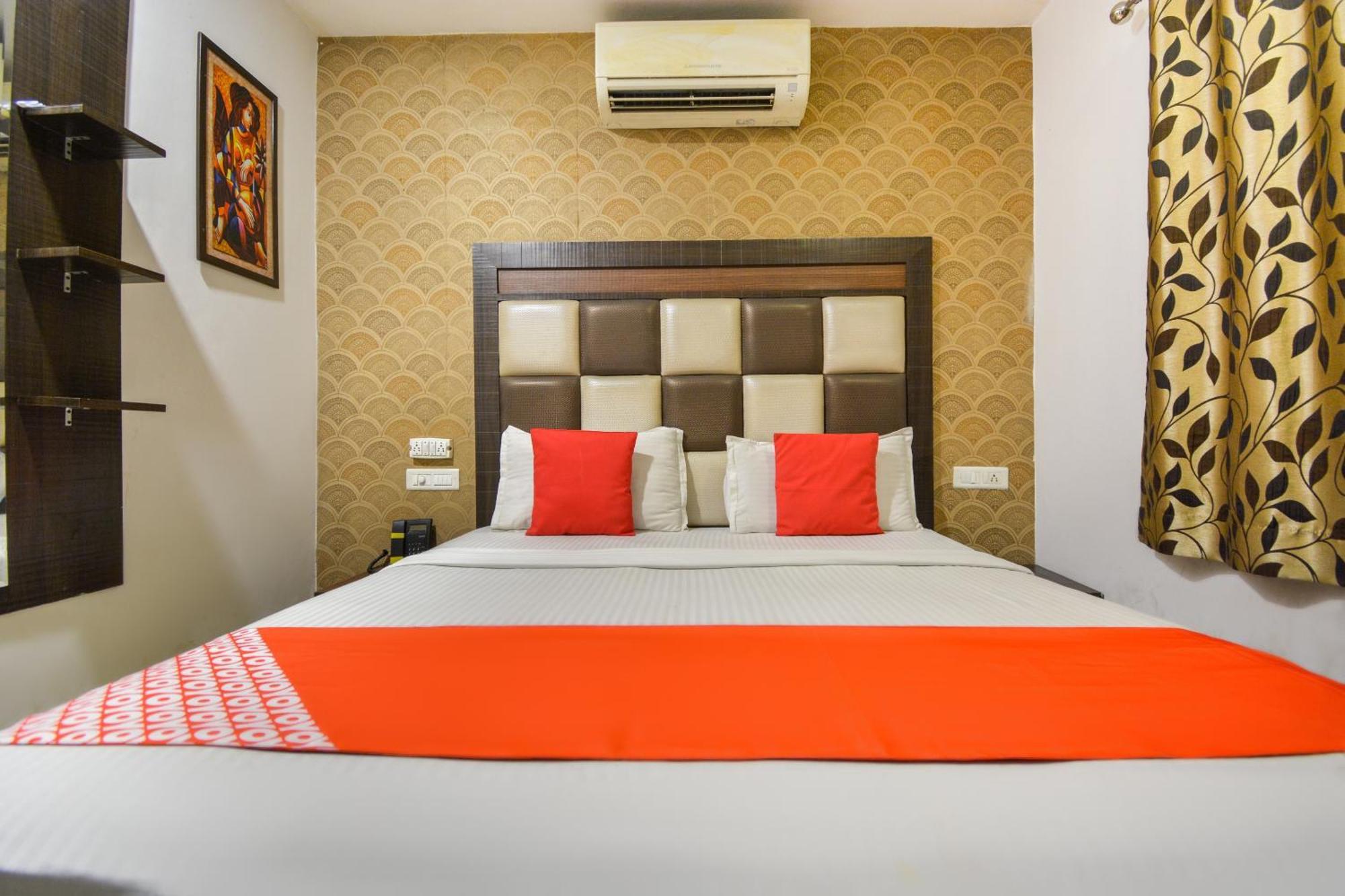 Hotel O Lexis Ludhijána Exteriér fotografie