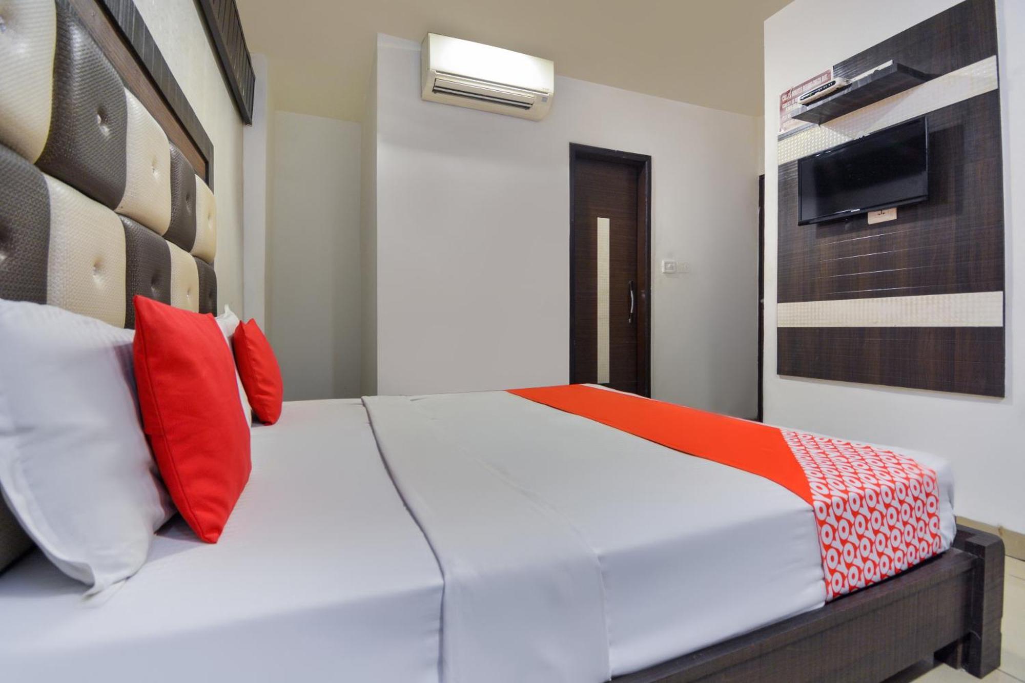 Hotel O Lexis Ludhijána Exteriér fotografie